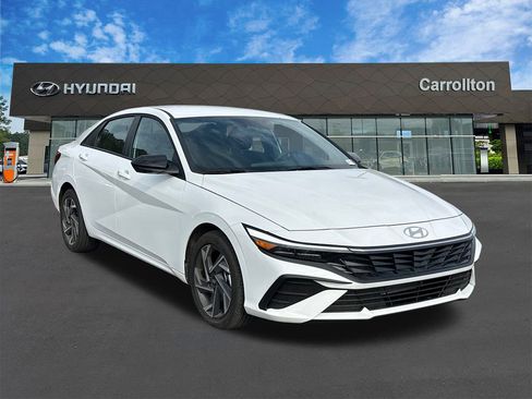 New 2025 Hyundai Elantra Sport image 3