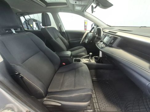 Used 2017 Toyota RAV4 XLE AWD/4WD image 20