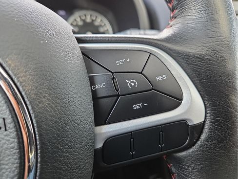 Used 2020 Jeep Renegade Trailhawk w/ Premium Leather Group image 18