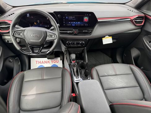 Used 2025 Chevrolet TrailBlazer RS w/ Convenience Package FWD image 10