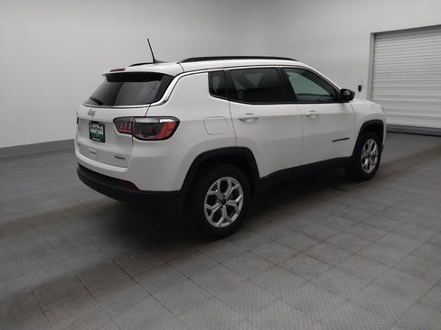 Used 2025 Jeep Compass Latitude AWD/4WD image 10