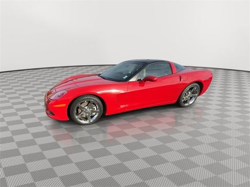Used 2005 Chevrolet Corvette Base 2D Coupe w/ Preferred Equipment Group image 5