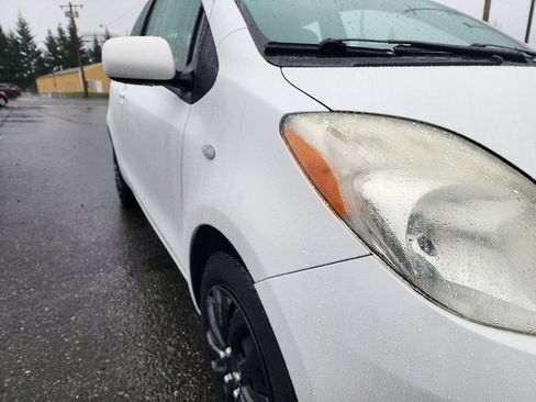 Used 2008 Toyota Yaris 2-Door Hatchback image 24