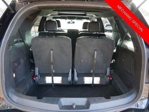 Used 2016 Ford Explorer XLT w/ Equipment Group 202A AWD/4WD image 9