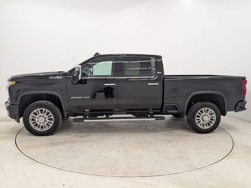 Used 2020 Chevrolet Silverado 2500 High Country w/ LPO, Dark Essentials Package image 2