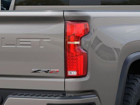 New 2026 Chevrolet Silverado 2500 ZR2 AWD/4WD image 11