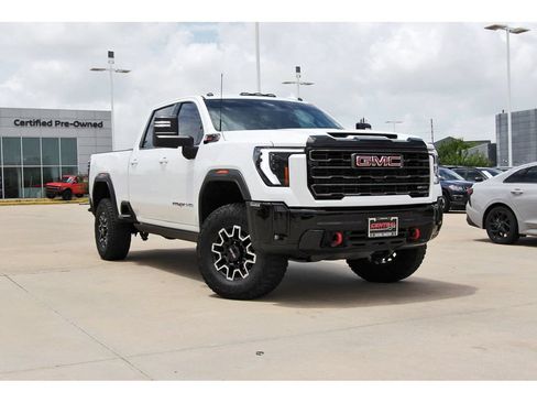 Used 2025 GMC Sierra 2500 AT4X AWD/4WD image 1