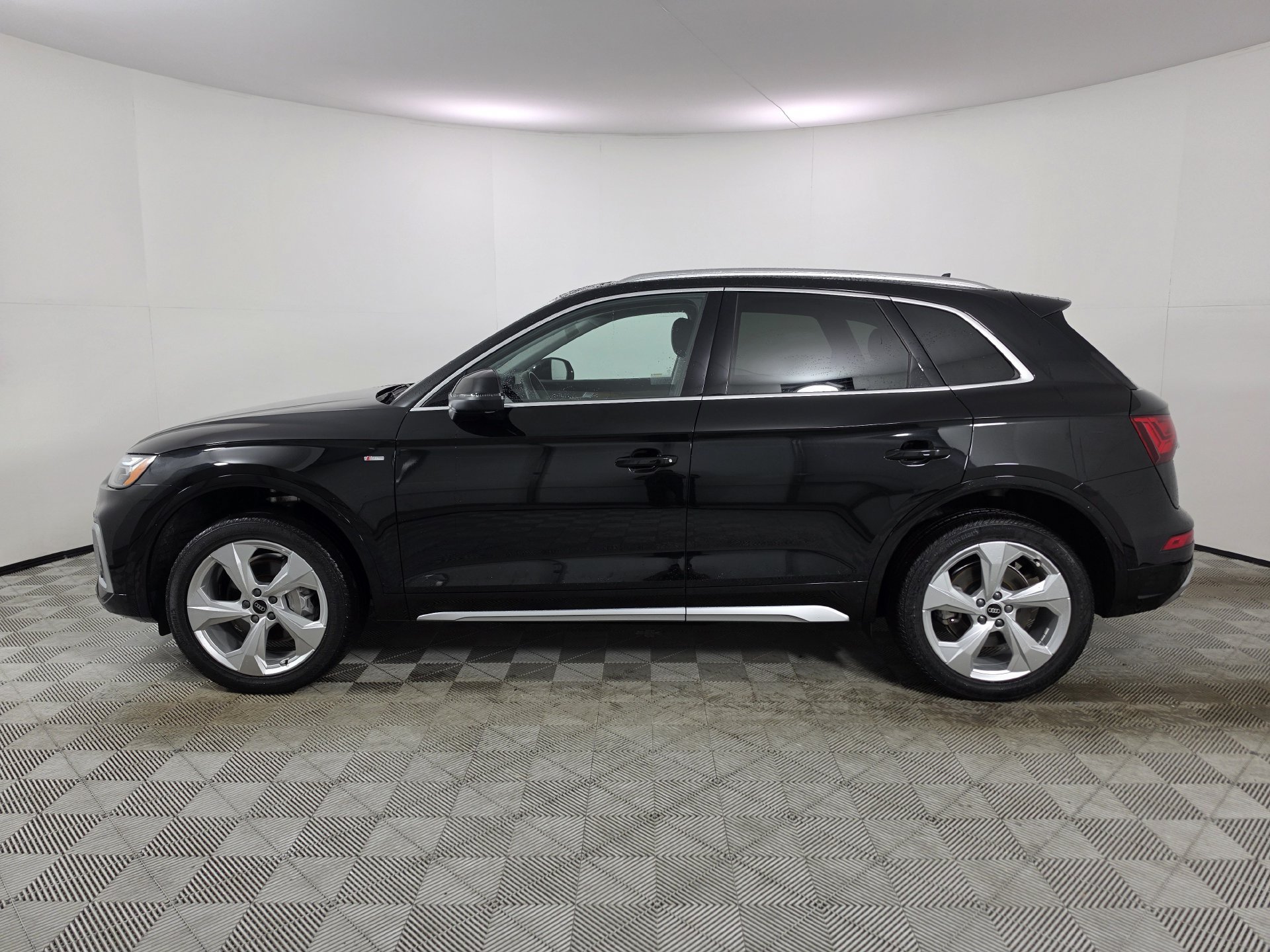 Used 2023 Audi Q5 2.0T Premium Plus AWD/4WD image 40