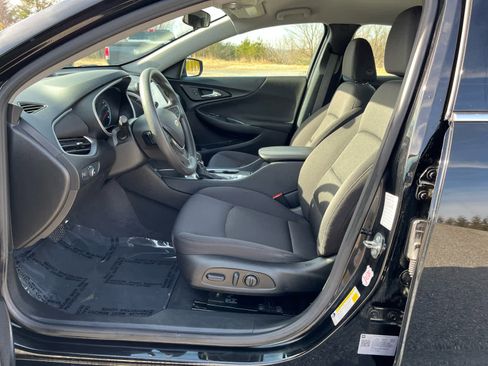 Used 2023 Chevrolet Malibu LT image 11