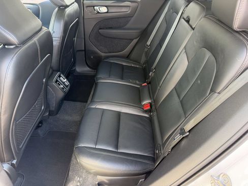 Used 2023 Volvo XC40 B5 Plus AWD/4WD image 23