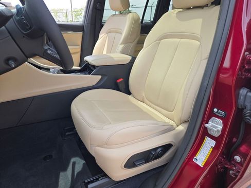 Certified 2023 Jeep Grand Cherokee Limited w/ Luxury Tech Group II AWD/4WD image 22
