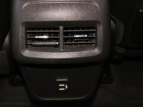 Used 2023 GMC Terrain AT4 image 13