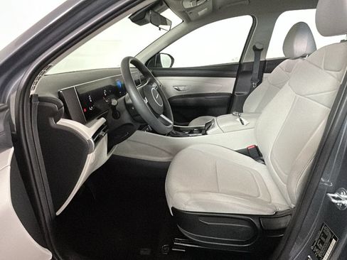 Used 2026 Hyundai Tucson SE AWD/4WD image 13