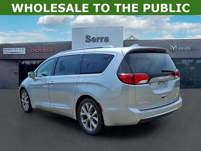 Used 2019 Chrysler Pacifica Limited