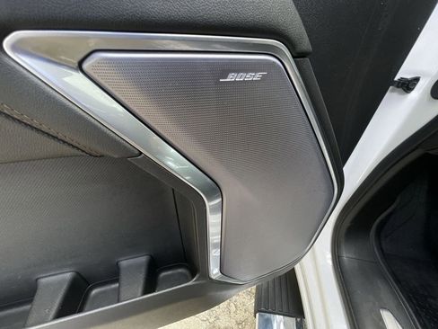 Used 2024 Chevrolet Silverado 1500 High Country w/ High Country Premium Package AWD/4WD image 24