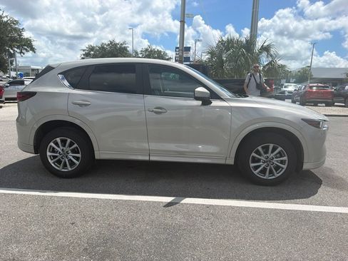 Used 2025 MAZDA CX-5 AWD 2.5 S w/ Select Package image 4