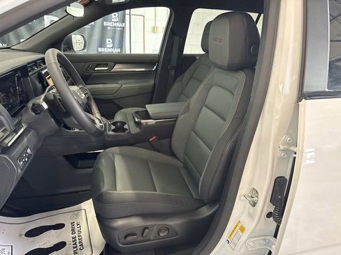 New 2026 GMC Terrain AT4 w/ LPO, Floor Liner Package image 18