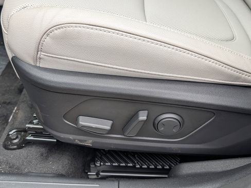 New 2026 Hyundai Tucson Limited image 13