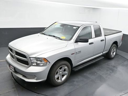 Used 2017 RAM 1500 Express image 38