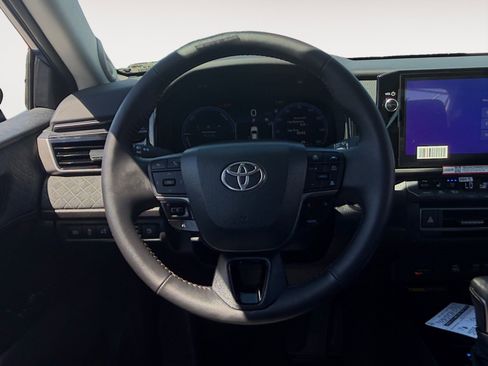 New 2026 Toyota Camry XLE image 12