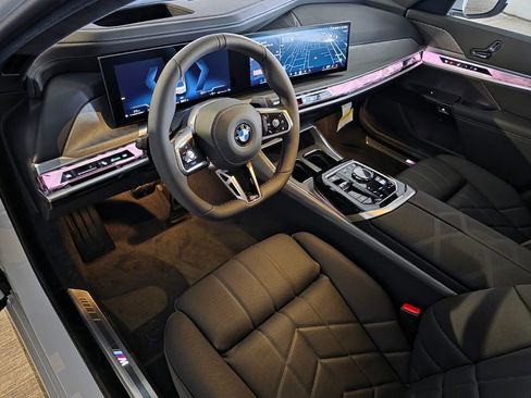 New 2026 BMW 760i xDrive w/ Executive Package AWD/4WD image 8