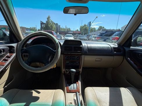 Used 1999 Subaru Forester L AWD/4WD image 10