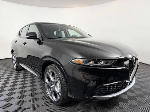Used 2024 Alfa Romeo Tonale Ti AWD/4WD image 6