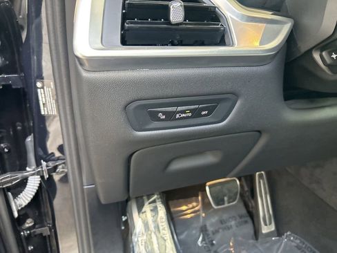 Used 2024 BMW X5 sDrive40i w/ M Sport Package image 49