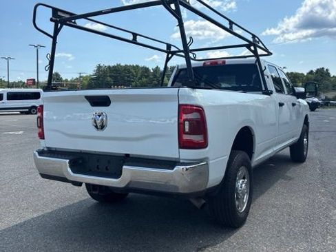 Used 2024 RAM 2500 Tradesman w/ Chrome Appearance Group AWD/4WD image 4