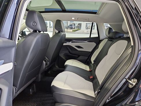 New 2026 Volkswagen Tiguan SE FWD image 14