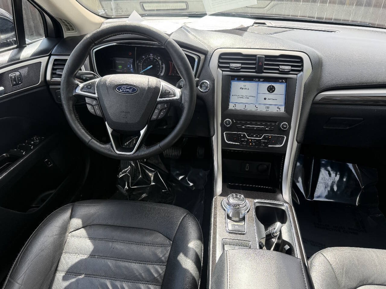 Used 2018 Ford Fusion SE w/ Equipment Group 602A FWD image 6