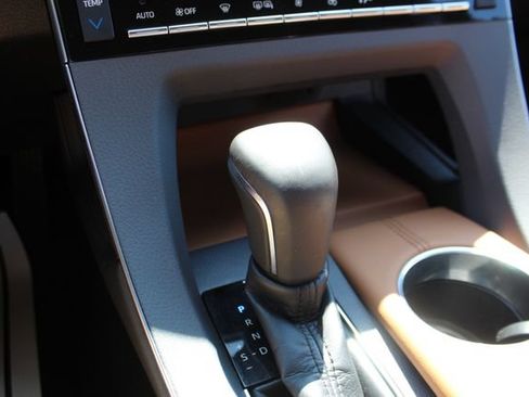 Used 2019 Toyota Avalon Limited w/ Advanced Safety Package FWD image 20