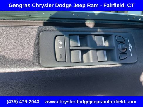 Used 2019 Land Rover Discovery Sport HSE AWD/4WD image 46