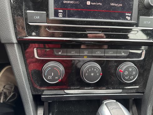 Used 2019 Volkswagen GTI Rabbit Edition image 18