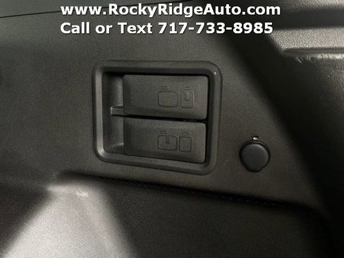 Used 2022 Chevrolet Equinox RS w/ LPO, Floor Liner Package AWD/4WD image 31