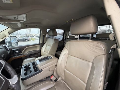 Used 2017 GMC Sierra 2500 SLT w/ Duramax Plus Package image 15