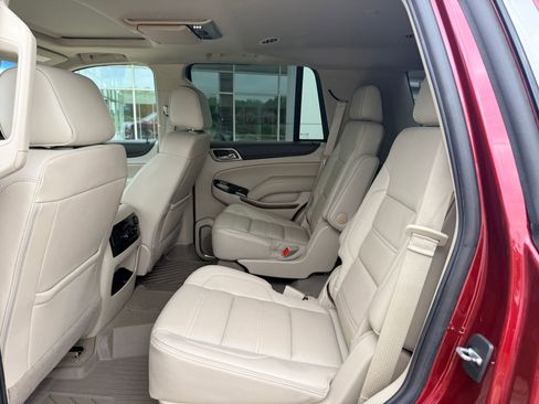 Used 2019 GMC Yukon Denali w/ Denali Ultimate Package AWD/4WD image 17