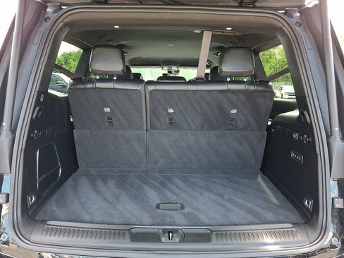 Used 2023 Jeep Wagoneer Series III w/ Preferred Equipment Group AWD/4WD image 31