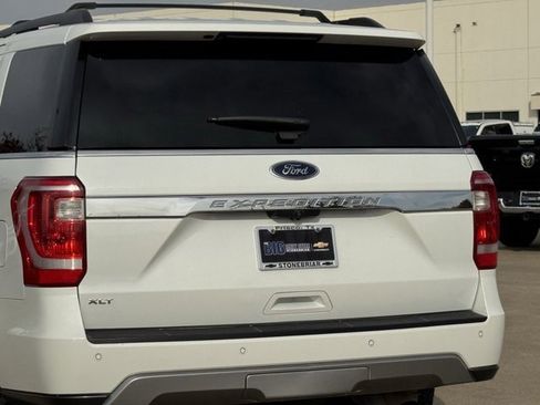 Used 2020 Ford Expedition XLT w/ Equipment Group 202A image 8