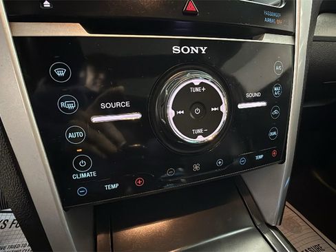 Used 2015 Ford Explorer Sport w/ Equipment Group 401A image 22