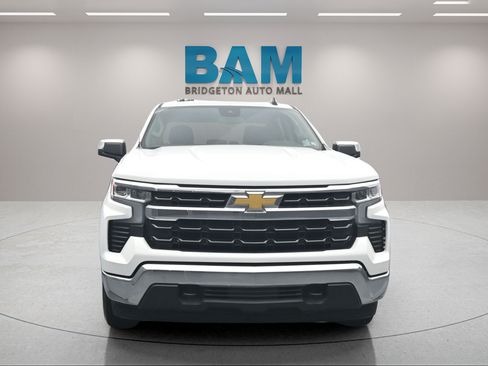 Used 2026 Chevrolet Silverado 1500 LT AWD/4WD image 2