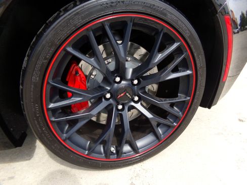 Used 2019 Chevrolet Corvette Z06 RWD image 9