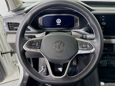 Used 2023 Volkswagen Taos SEL image 14