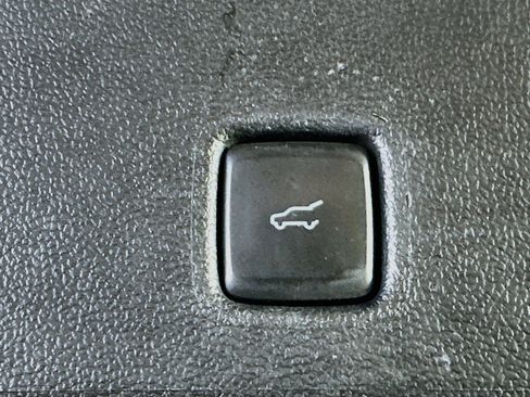 Used 2022 Ford Escape SEL FWD image 30