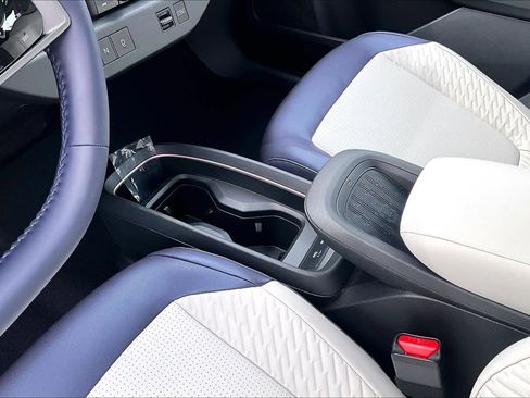 New 2026 Nissan Leaf Platinum+ image 11