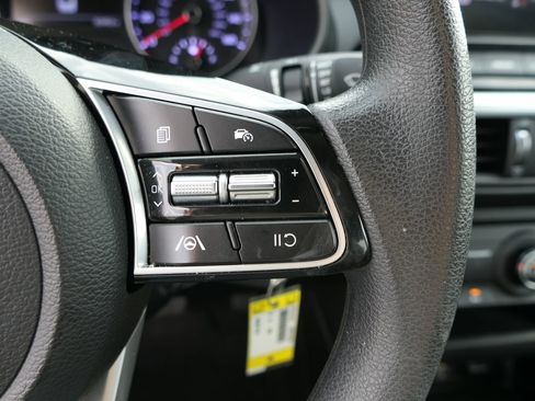 Used 2023 Kia Forte LXS image 16