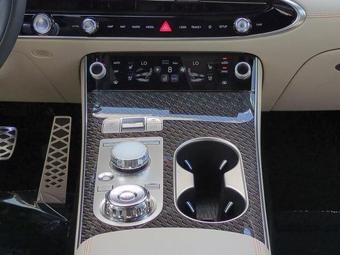 New 2026 Genesis GV70 3.5T Sport Prestige AWD/4WD image 18