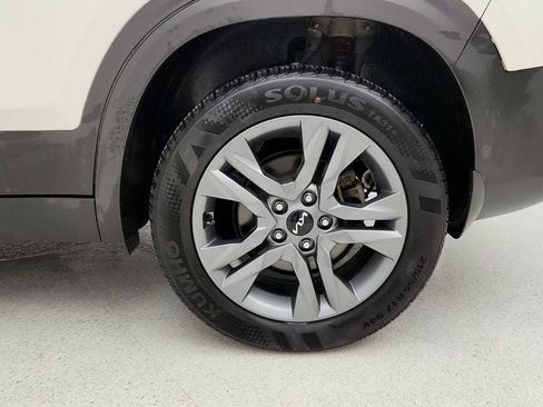 Used 2023 Kia Seltos LX image 9