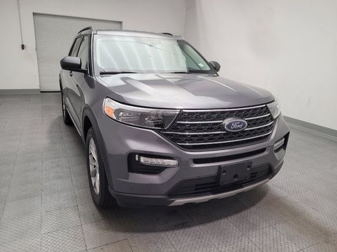 Used 2022 Ford Explorer XLT w/ Equipment Group 202A AWD/4WD image 14