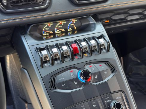 Used 2015 Lamborghini Huracan LP 610-4 image 44